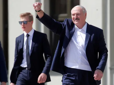 СМИ: Лукашенко назначил президентскую стипендию своему сыну Николаю