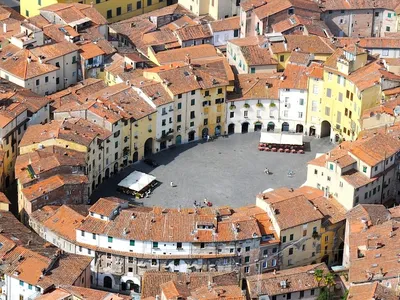 Италия lucca Тоскана стоковое изображение. изображение насчитывающей глина  - 14306067