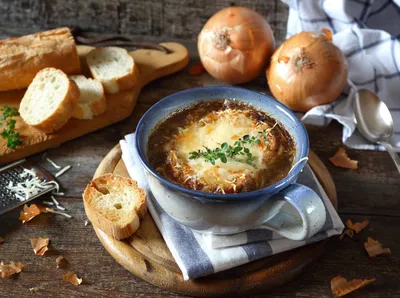 Французский луковый суп — Википедия
