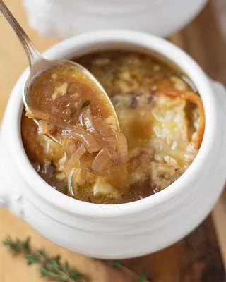 Mila's gourmet corner: French onion soup recipe (рецепт французского  лукового супа)