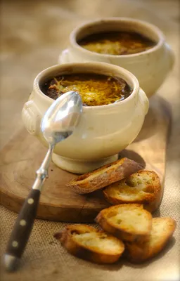 Рецепт знаменитого Французского лукового супа с пошаговыми действиями |  Сибиряки готовят вкусно | Дзен