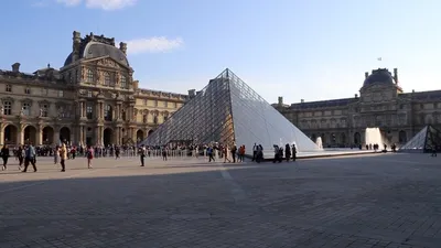 Париж: Лувр / Paris: Louvre Museum