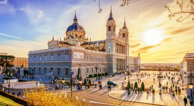 архитектура Мадрид Испания построила традиционный старый город Редакционное  Стоковое Фото - изображение насчитывающей традиционно, испания: 160620648