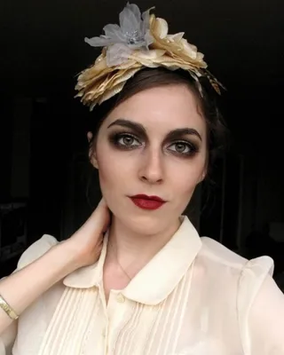 Макияж в стиле Чикаго 30-х годов | Dramatic makeup, 1920s inspired makeup,  Makeup