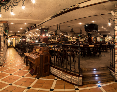 Новый сервис - Сеть клубных ресторанов-пивоварен «Максимилианс»