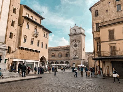 Basilica di Sant Andrea, Mantua, Lombardy, Italy | Anshar Images