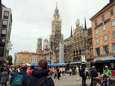 One Day in Munich: Marienplatz, Oktoberfest, Hofbräuhaus, the English  Garden, and Falcor — REmotiFIRE by EatWanderExplore