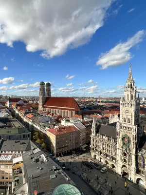 Munich Germany Marienplatz Town Hall and Frauenkirche Stock Photo - Alamy
