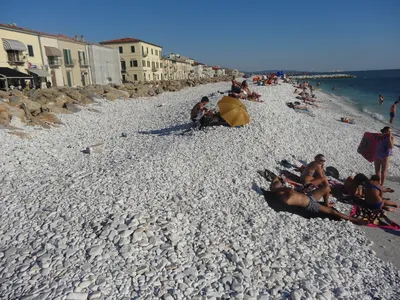 Day out to Marina di Pisa 2022 | White Cobblestone Beach in Tuscany | Pisa  Sea Side #marinadipisa - YouTube