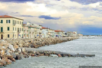 Explore the Beauty of Pisa and Marina di Pisa Beach in Italy