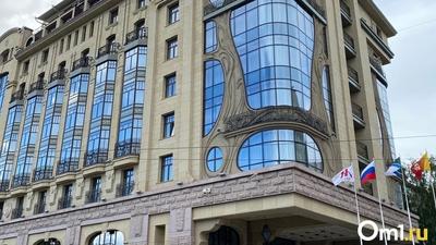 С бывшего здания отеля Marriott в Новосибирске сняли вывеску — Банки Омска
