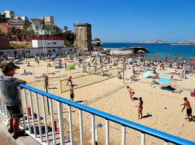 Каталонский пляж в марселе стоковое фото. изображение насчитывающей море -  148036766