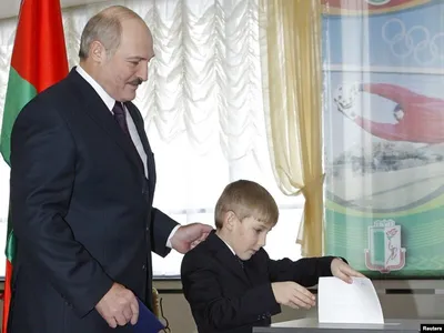 Любимый сын Батьки. Кто такой Коля Лукашенко и где его мама | Life | Дзен