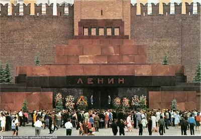 Красную площадь и Мавзолей Ленина закроют для посетителей - Мослента