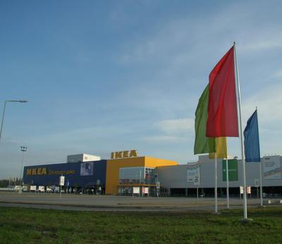С фасада ТРЦ «Мега» в Новосибирске сняли буквы IKEA