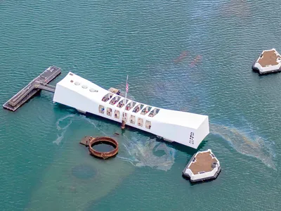 Dock repairs force USS Arizona Memorial to close