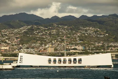 USS Arizona Memorial, Pearl Harbor, … – License image – 70045896 ❘  lookphotos