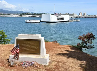 Pearl Harbor: USS Arizona Memorial - VacationMaybe
