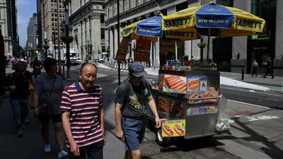 Мэр Нью-Йорка объявил чрезвычайное положение в городе из-за коронавируса —  РБК