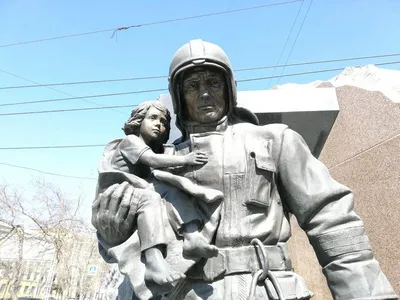 Купить Памятник из гранита прямой, стела 1000*500*50, светло-серый в  Новосибирске по низким ценам с доставкой и установкой
