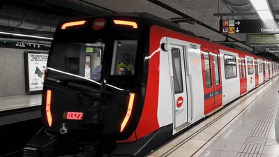 В метро Барселоны начата эксплуатация первого поезда серии 7000
