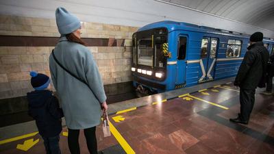 В метро Екатеринбурга изменили расписание движения поездов | Уральский  меридиан