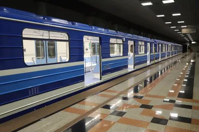 Состав с обновленными вагонами метро вышел на линию в Самаре 16 декабря  2022 года - KP.RU