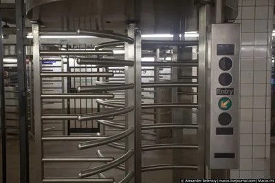Выборочное снимок подземного метро в Нью-Йорке Америке Редакционное  Фотография - изображение насчитывающей железнодорожный, манхэттен: 184176712