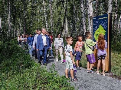 Продам двухкомнатную вторичку на улице Еловой 1 Западный в городе  Челябинске Кременкульское сельское поселение, мкр-н Залесье 69.0 м² этаж  2/3 6800000 руб база Олан ру объявление 111201329