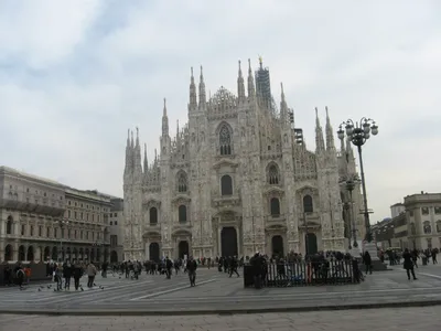 Рекордное число туристов в Милане | Горящие туры Авиабилеты путешествия |  Дзен