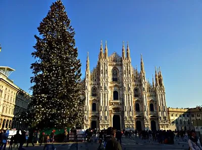 Миланский собор Дуомо ди Милано , Италия Редакционное Стоковое Изображение  - изображение насчитывающей назначение, деталь: 153232084