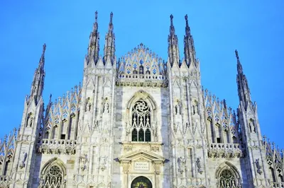 На крышах Миланского собора (Milano Duomo) - YouTube