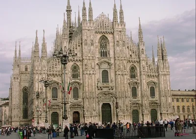 милан италия собор дуомо идеи для фото в милане площадь в милане площадь в  италии milan duomo italy | Landmarks, Louvre, Travel