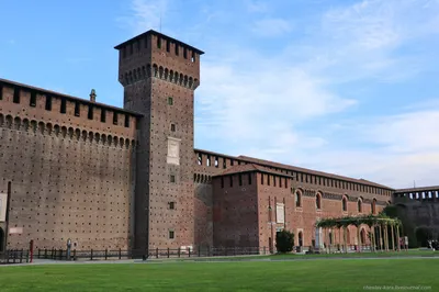 Замок Сфорца - Милан, Италия - на карте