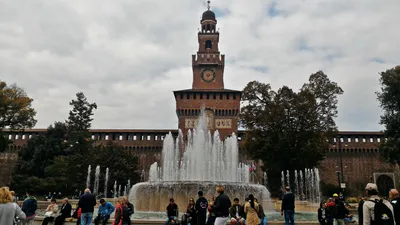 Замок Сфорца (Castello Sforzesco). Милан.