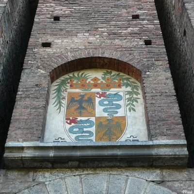 Замок Сфорца в Милане, история замка и фото