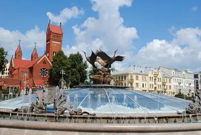 Файл:Čarviakova street (Minsk, Belarus) — Вуліца Чарвякова (Мінск, Беларусь)  — Улица Червякова (Минск, Беларусь) - p01.jpg — Википедия