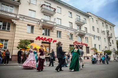 File:Independence Avenue in Minsk.jpg - Wikimedia Commons