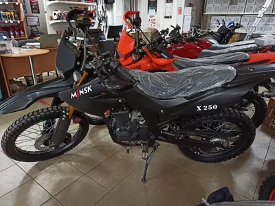 MINSK X250 - мотоцикл начального уровня класса эндуро, усовершенствованная  модель предшественника MINSK X200. Байк стильный и агрессивный… | Instagram