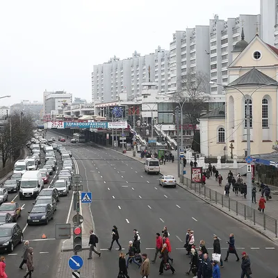 Фото города Минска. Минск. Улица Немига. Экскурсии по Минску. Интересные  места Минска. Вот уж где фантазия архитекторов разгулялась - двухэтажные  дома старой Немиги снесли. Как проехать на Немигу. Как добраться. Адрес.  Виды