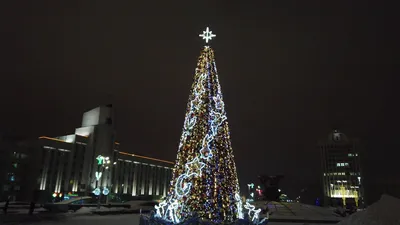 ФОТОФАКТ: в Минске зажгли новогоднюю иллюминацию