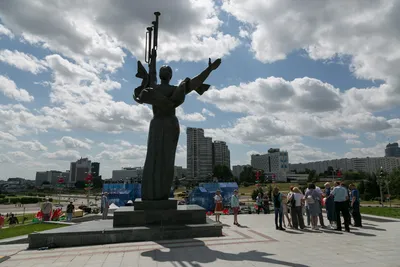 Площадь Победы уже много десятилетий хранит память о событиях Великой  Отечественной войны
