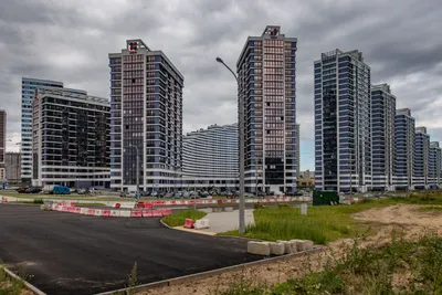 Файл:Minsk World residential complex during construction p09.jpg — Википедия