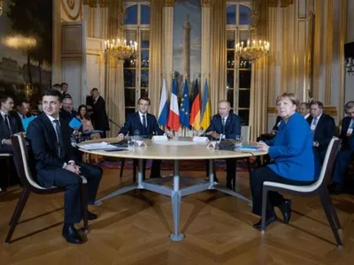 Сурков исключил новые минские соглашения с Украиной — РБК