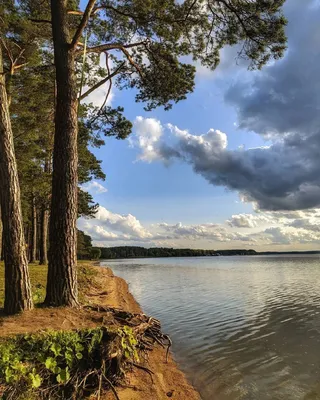 Минское море | Вдохновляем вас красотой Минского моря, чтобы череде майских  выходных вы обязательно нашли время для поездки за город! 🎉Любителей  комфортного отдыха... | By Riviera Country Club | Facebook