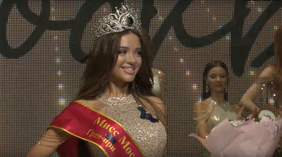Ksenia Sukhinova crowned \"Miss Russia\"