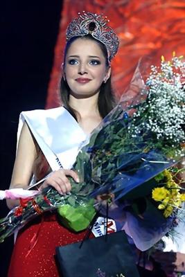 Tatyana Kotova Miss Russia 2006 attends the Miss Russia 2007 contest at the  Gostiny Dvor cultural center in Moscow Stock Photo - Alamy