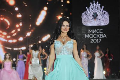 Мисс Москва 2015 Оксана Воеводина вышла замуж за короля Малайзии | Tatler  Россия