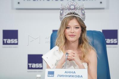 Мисс Москва\" потребовала у бывшего короля Малайзии свыше 700 млн рублей -  Российская газета