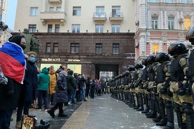 В России теперь запрещено проводить митинги у церквей, вокзалов и школ –  Газета.uz